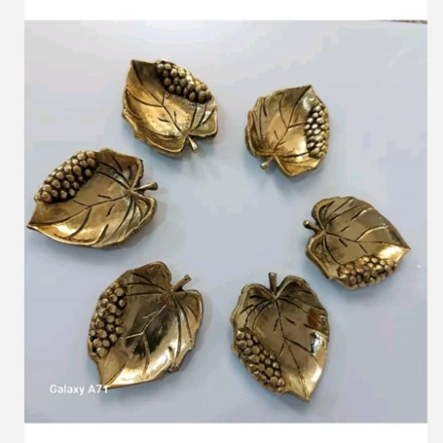 هفت سین برنجی مدل برگ انگور